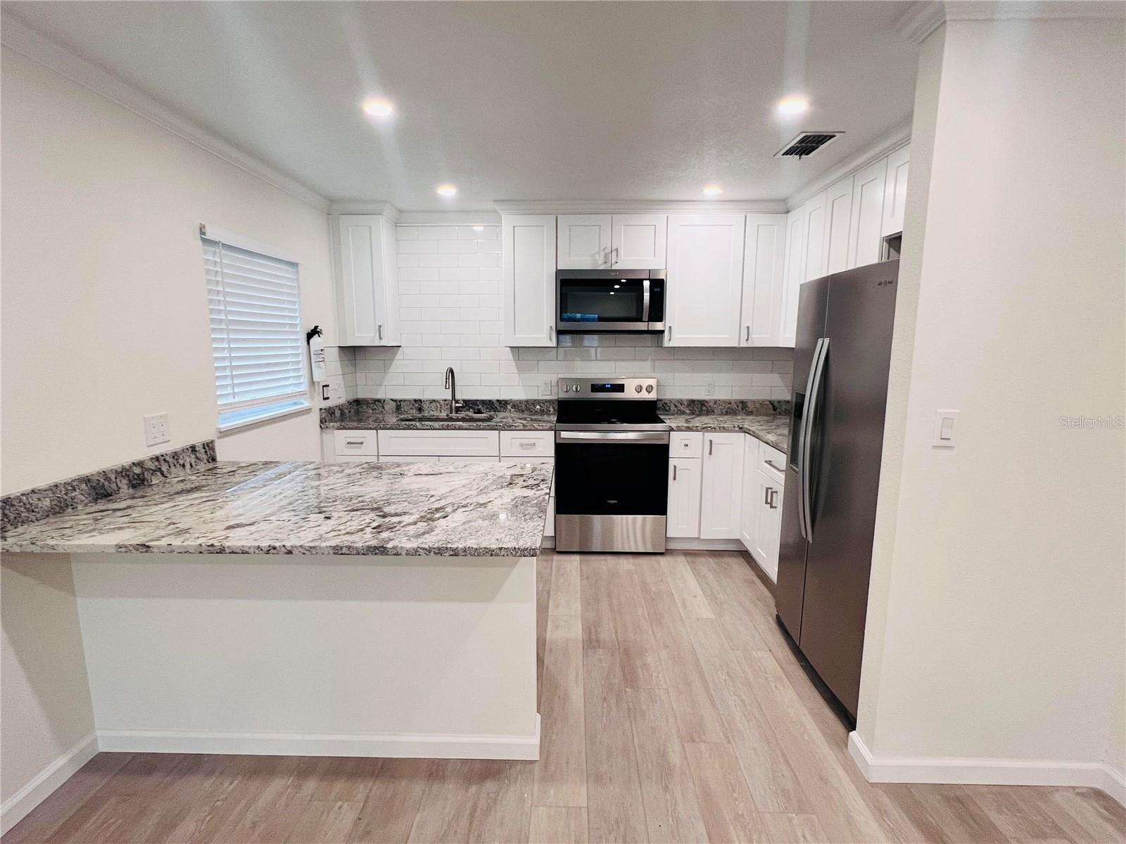 5800 VIRGINIA AVE, NEW PORT RICHEY, FL, 34652