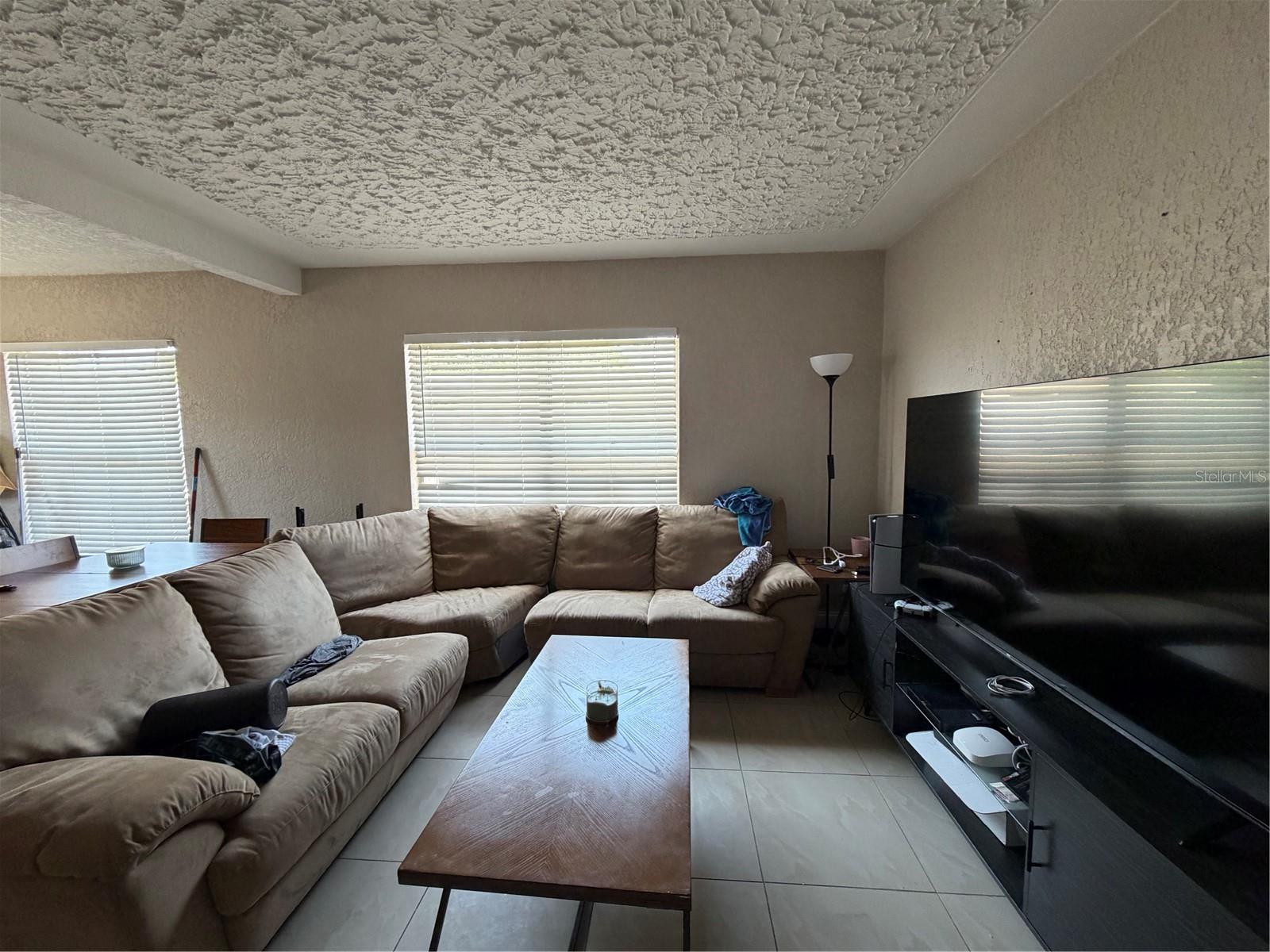 2926 W SAINT JOHN ST, TAMPA, FL, 33607