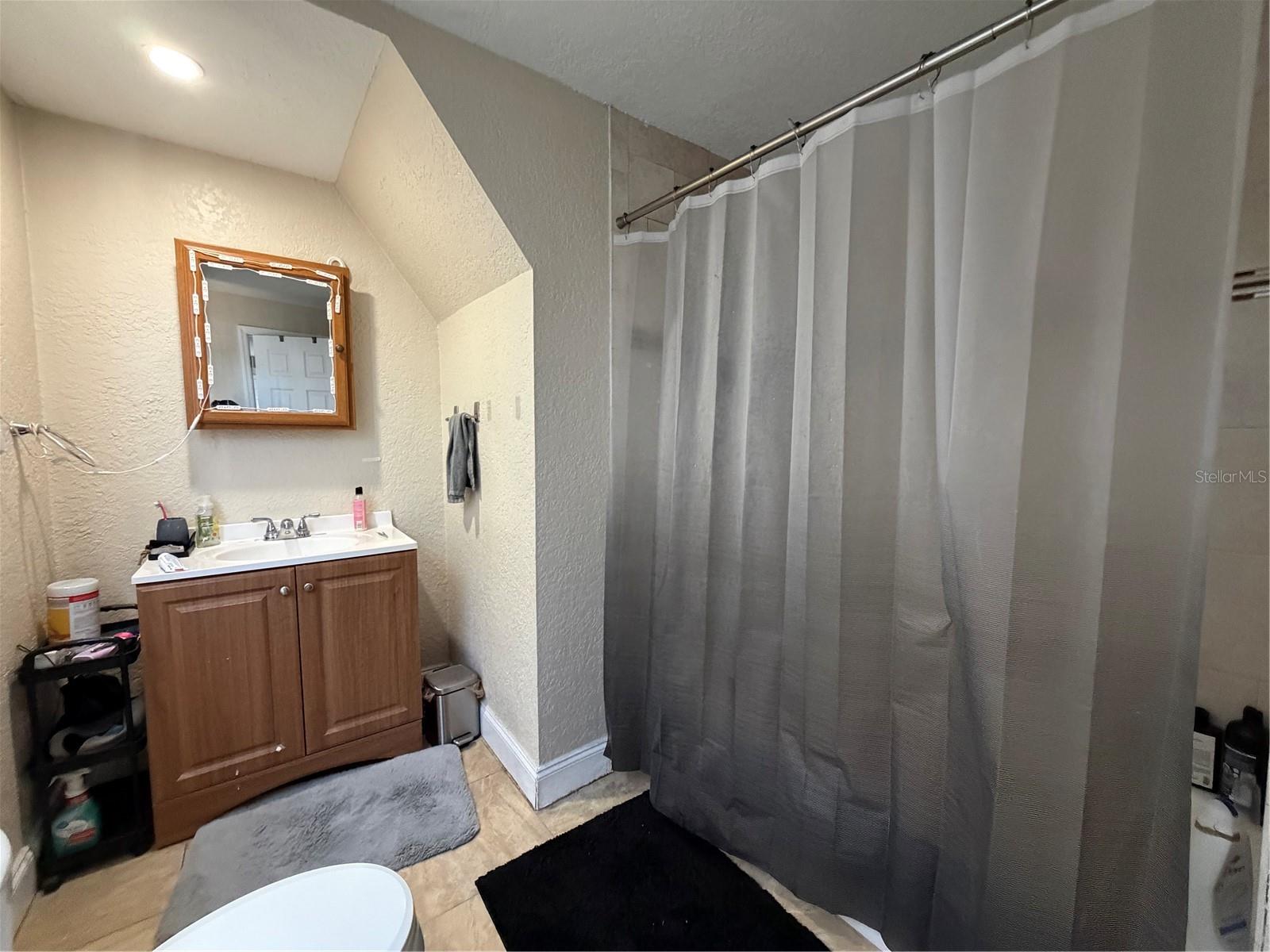 2926 W SAINT JOHN ST, TAMPA, FL, 33607