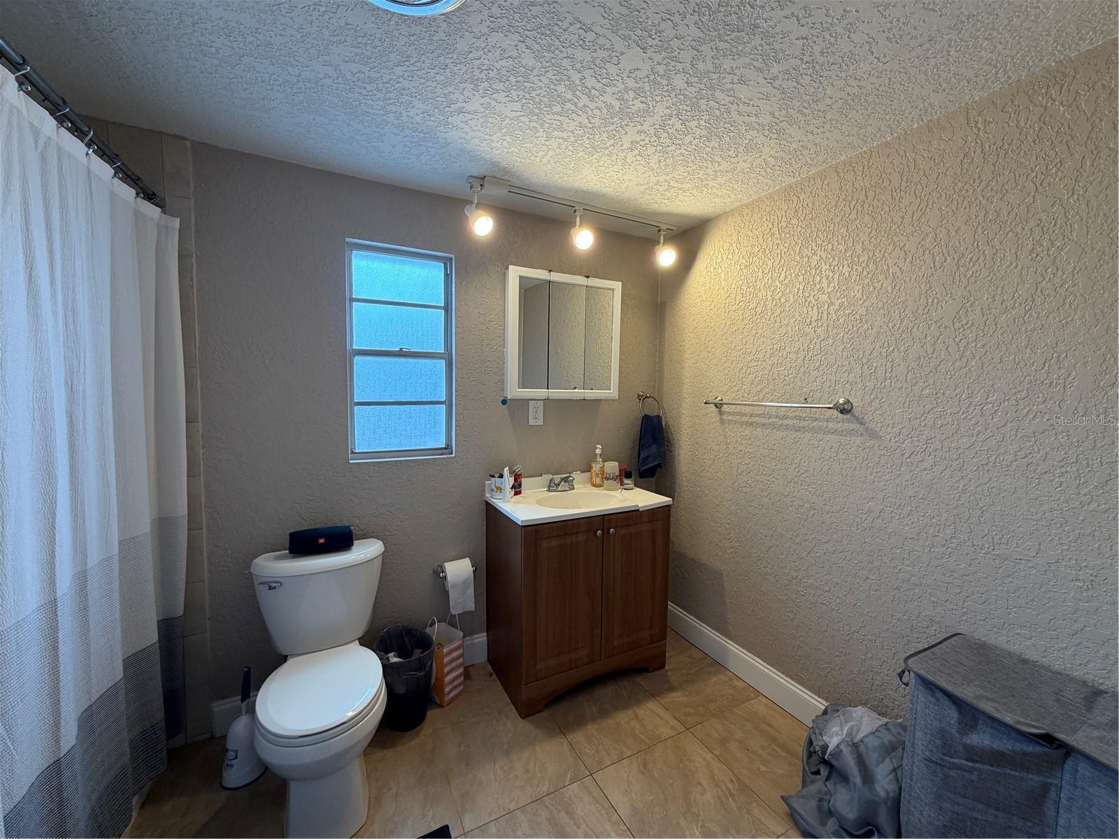 2926 W SAINT JOHN ST, TAMPA, FL, 33607