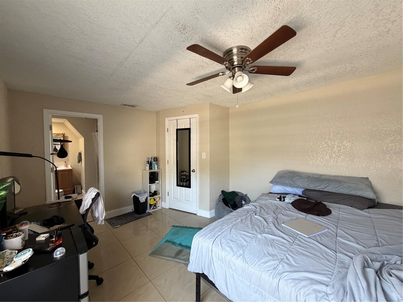 2926 W SAINT JOHN ST, TAMPA, FL, 33607