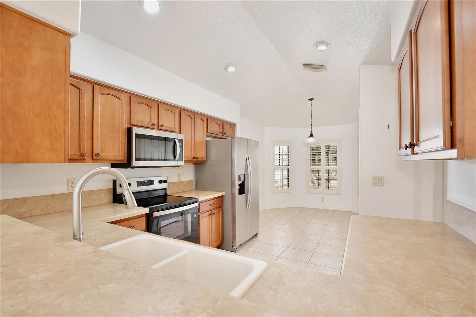 27210 STONEY BROOK DR, LEESBURG, FL, 34748