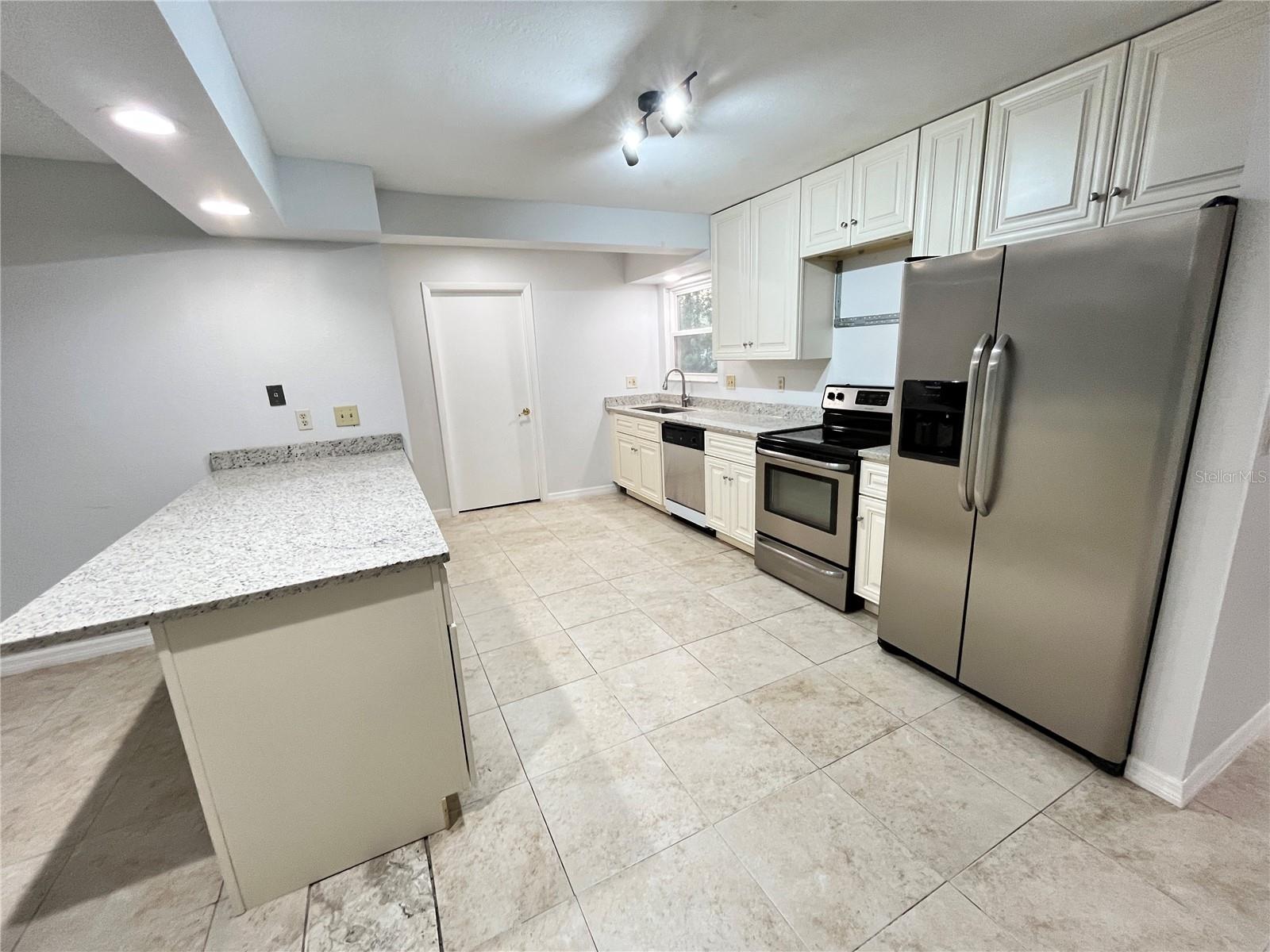 ROBINWOODS, LONGWOOD, FL, 32779