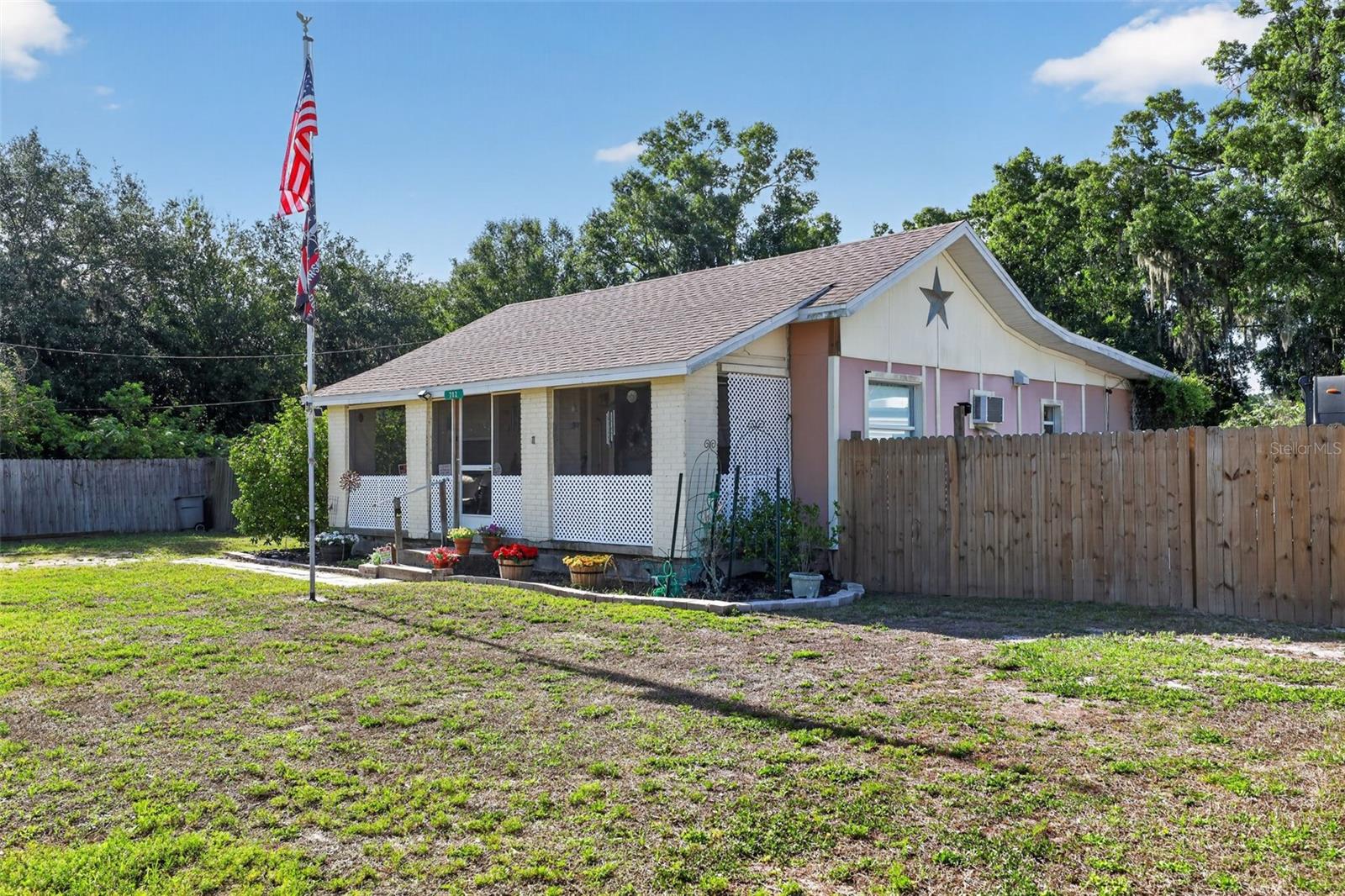 702 NW 3RD ST, MULBERRY, FL, 33860