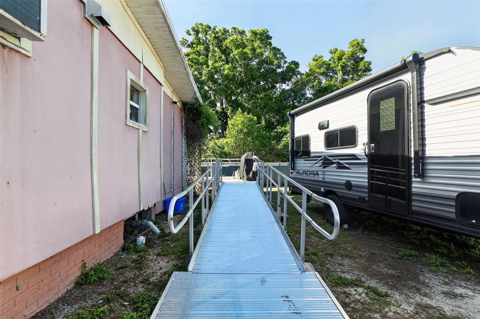 702 NW 3RD ST, MULBERRY, FL, 33860