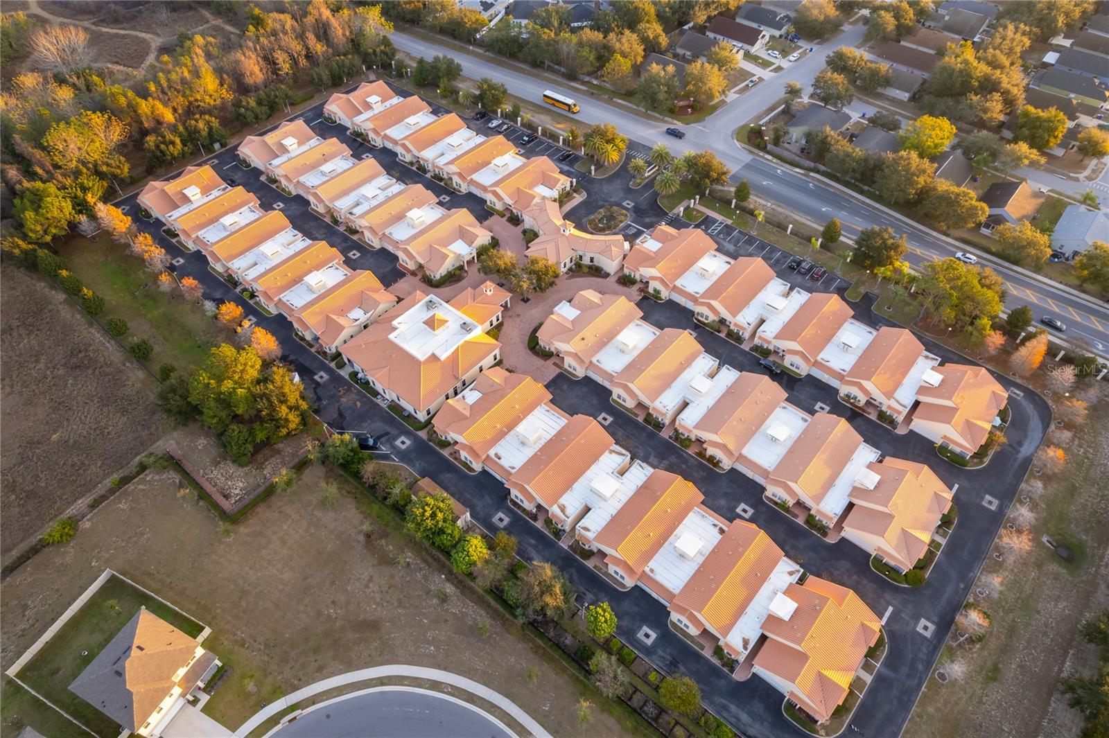 1075 DAVID WALKER DR #C-1, TAVARES, FL, 32778