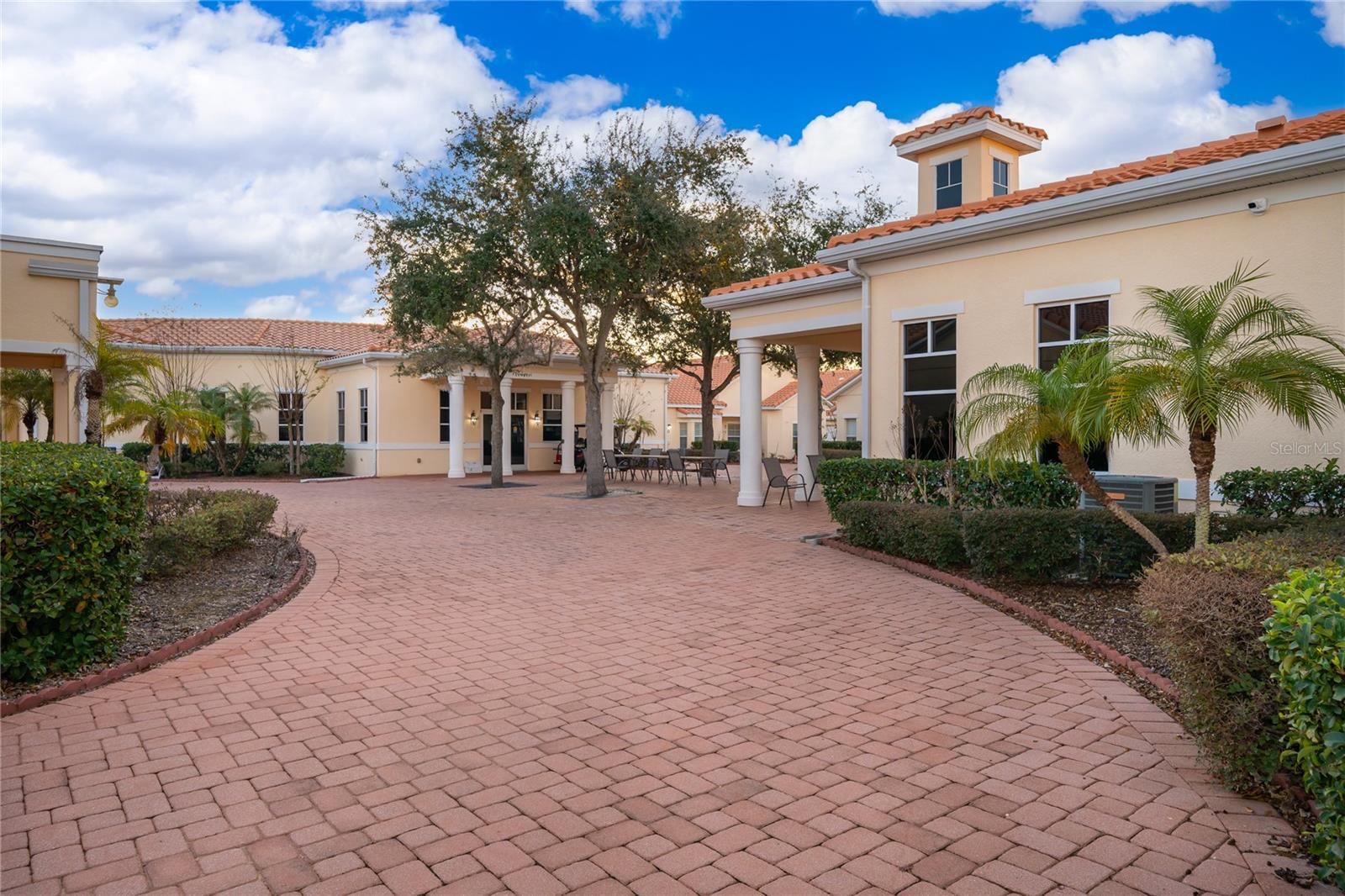 1075 DAVID WALKER DR #C-1, TAVARES, FL, 32778