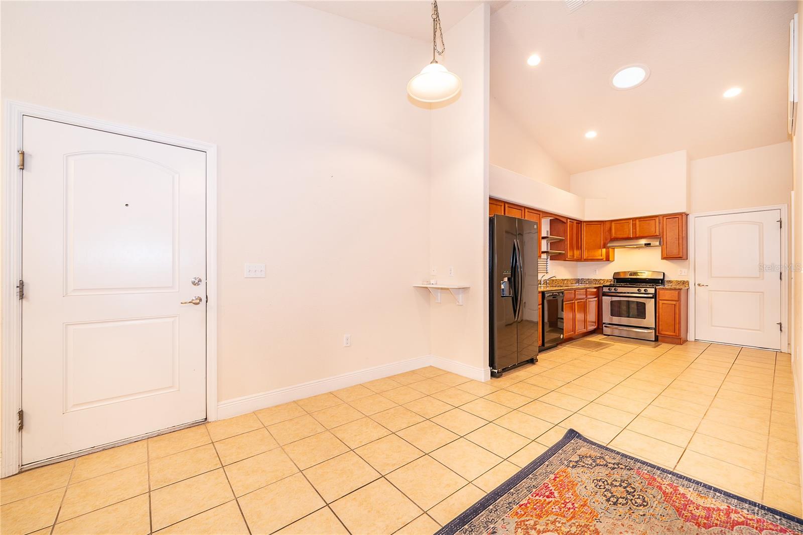 1075 DAVID WALKER DR #C-1, TAVARES, FL, 32778