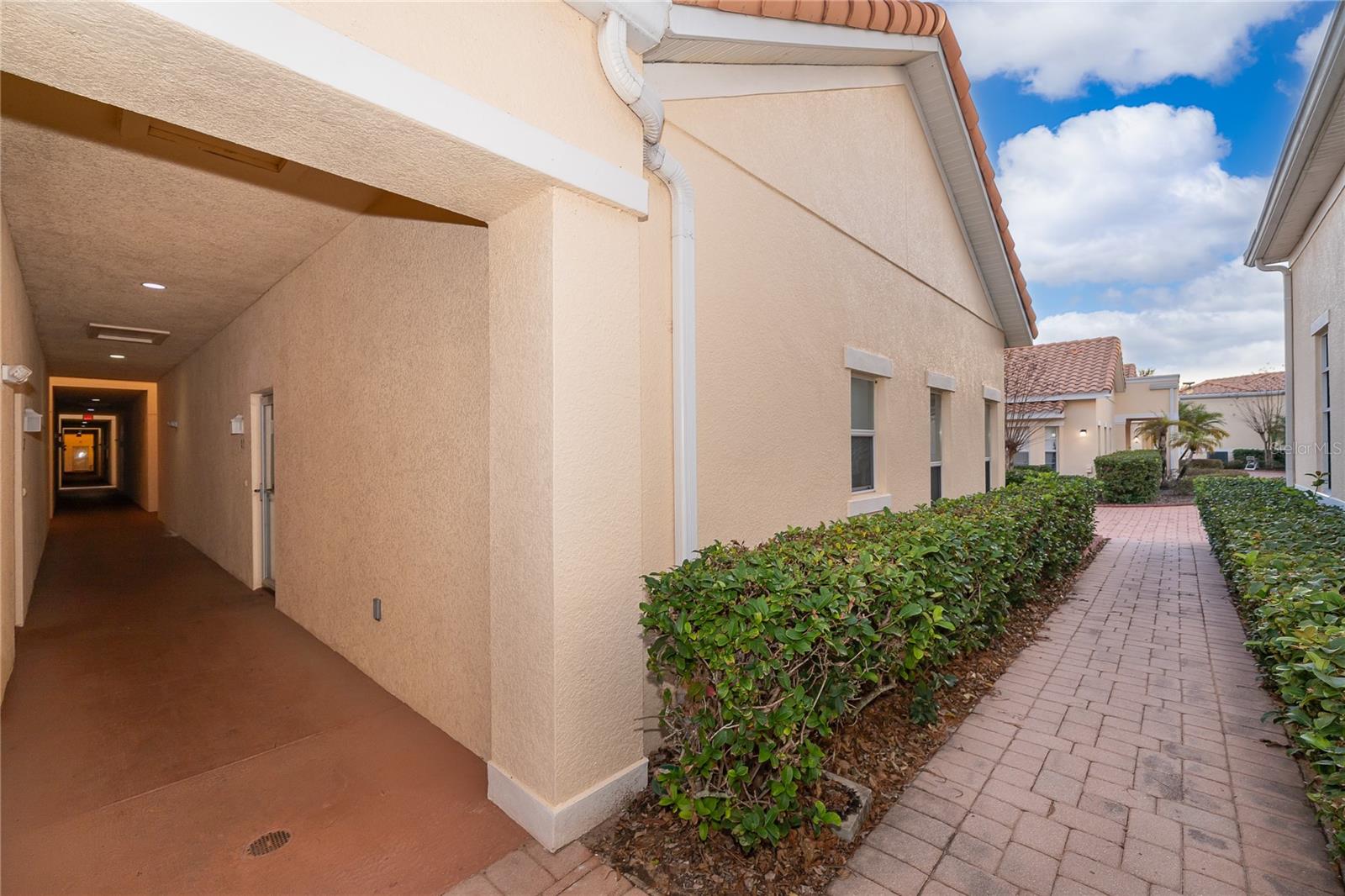 1075 DAVID WALKER DR #C-1, TAVARES, FL, 32778