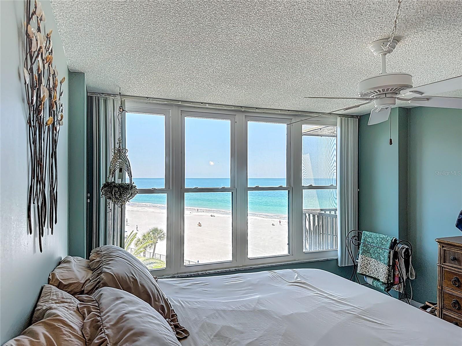 18304 GULF BLVD #505, REDINGTON SHORES, FL, 33708