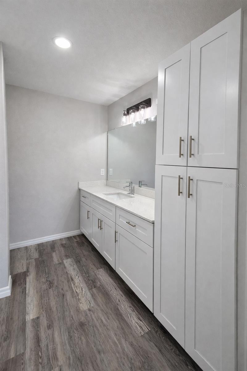 202 NW 25TH PL, CAPE CORAL, FL, 33993