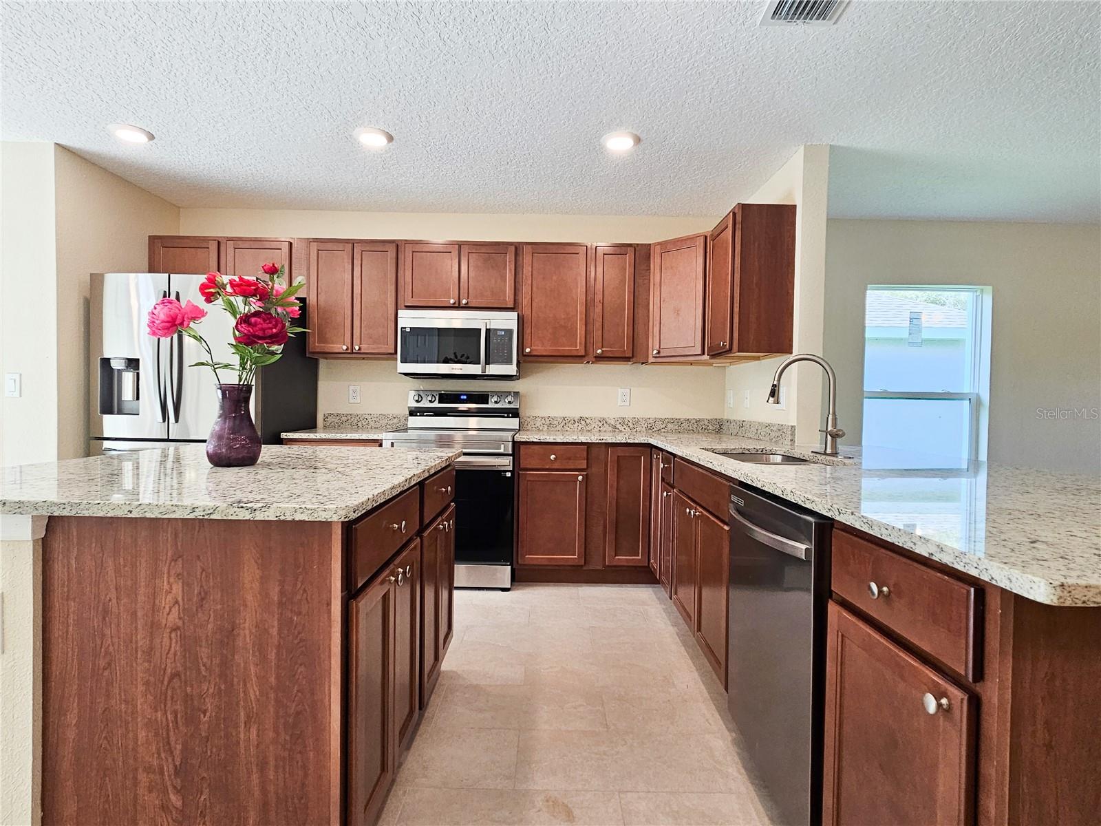 6921 CENTRAL AVE, MULBERRY, FL, 33860