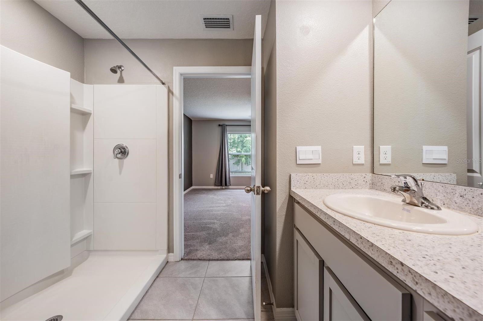 38400 SONNET LANDING AVE, ZEPHYRHILLS, FL, 33540