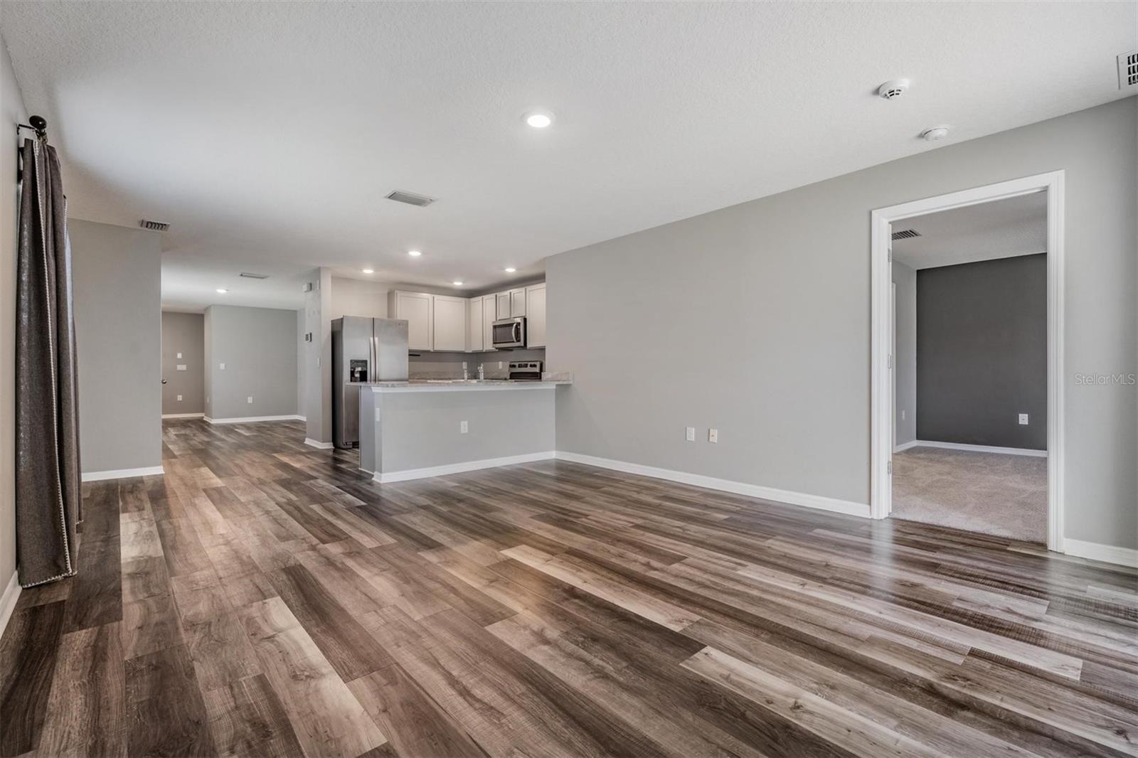 38400 SONNET LANDING AVE, ZEPHYRHILLS, FL, 33540