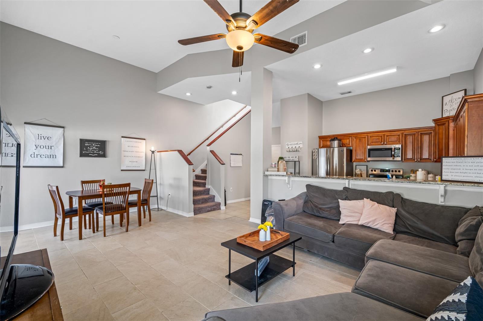 9419 CITRUS GLEN PL, TAMPA, FL, 33618