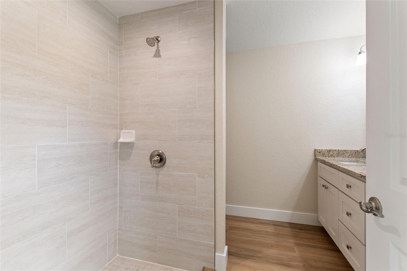 6301 RED GRANGE BLVD, INDIAN LAKE ESTATES, FL, 33855