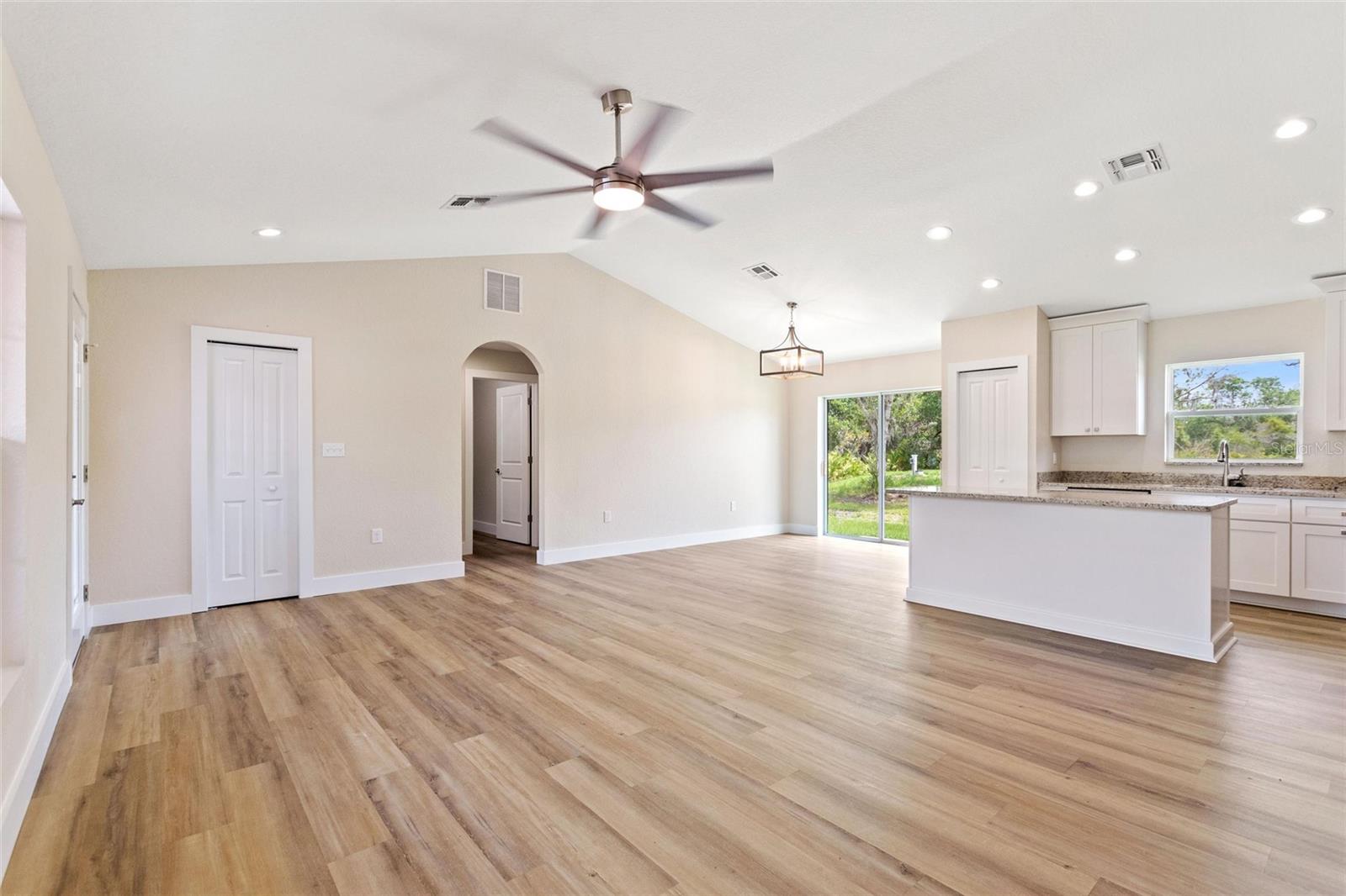 6301 RED GRANGE BLVD, INDIAN LAKE ESTATES, FL, 33855