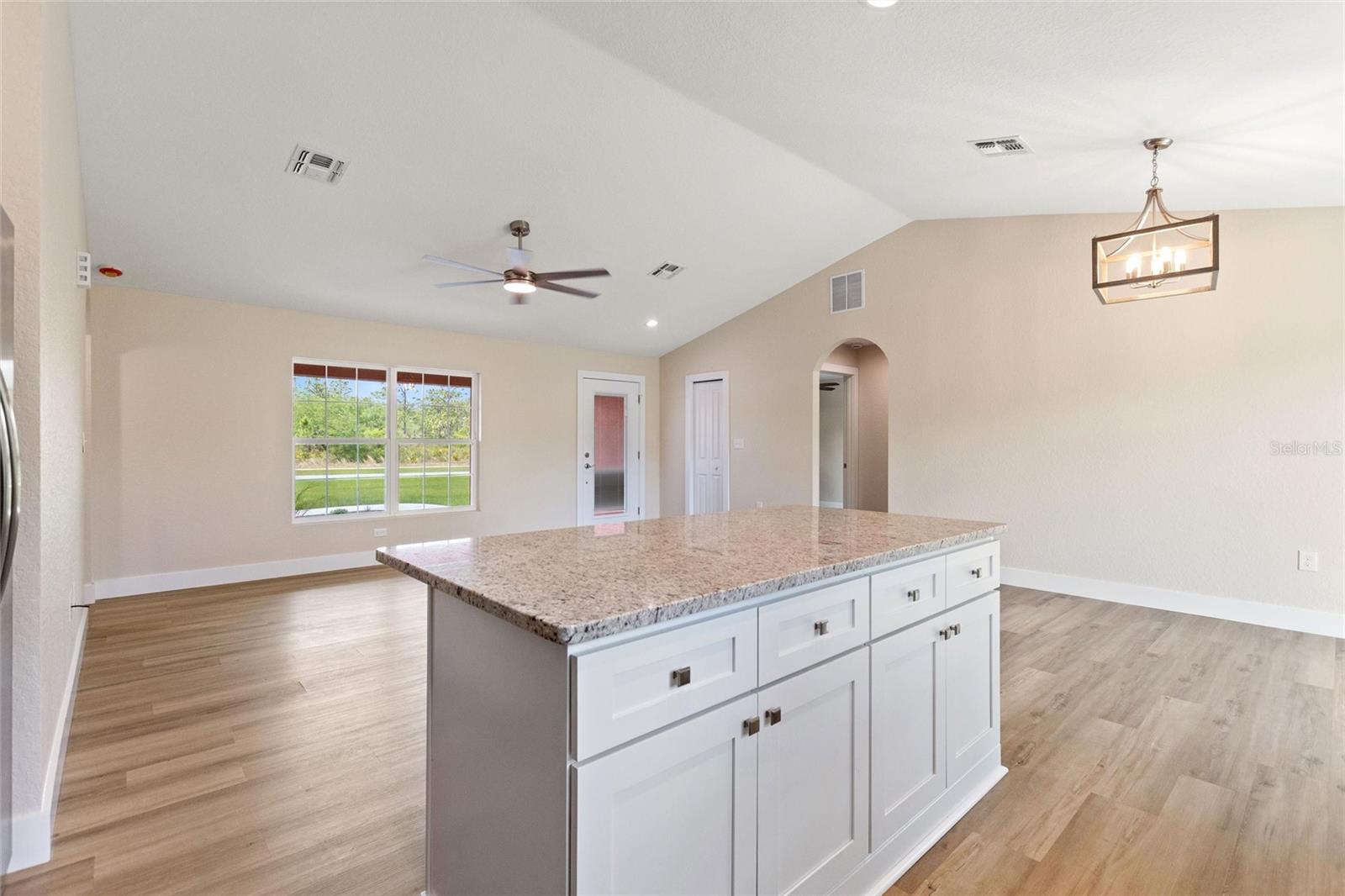 6301 RED GRANGE BLVD, INDIAN LAKE ESTATES, FL, 33855