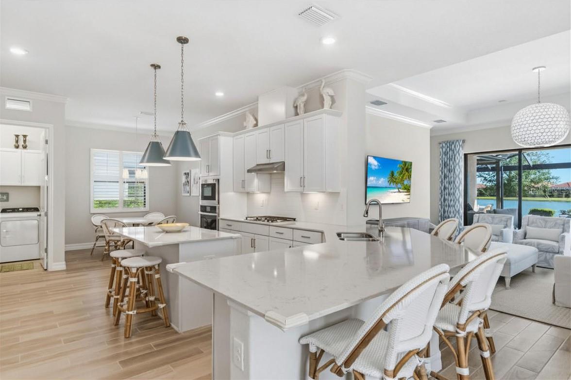 7010 WHITTLEBURY TRL, BRADENTON, FL, 34202