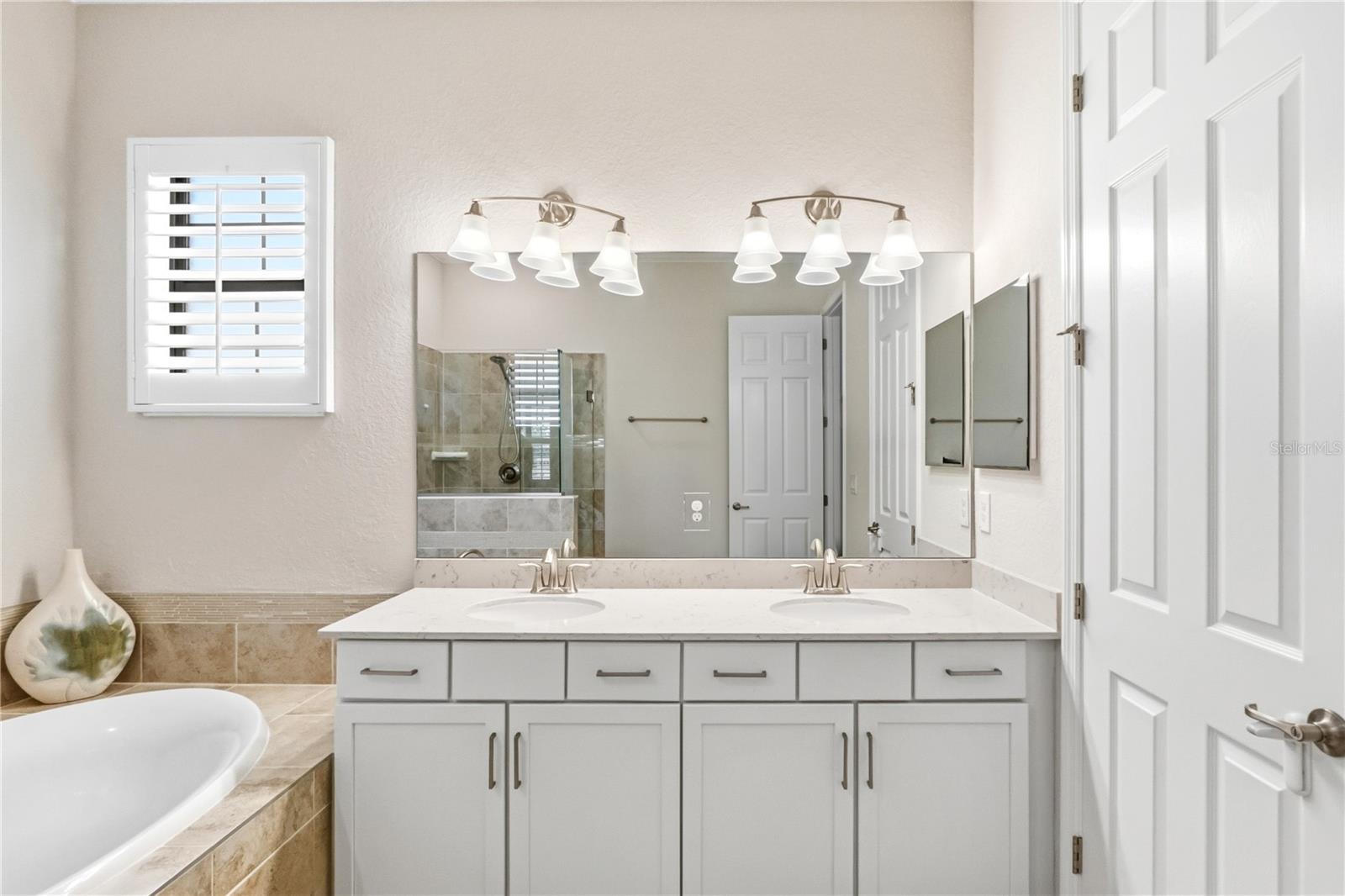 7010 WHITTLEBURY TRL, BRADENTON, FL, 34202