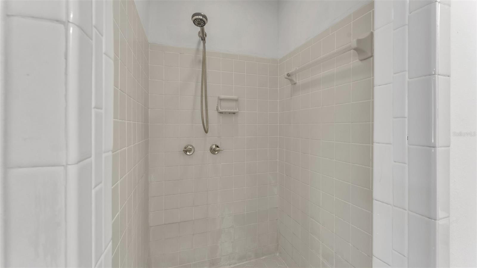 230 PALM AVE, AUBURNDALE, FL, 33823