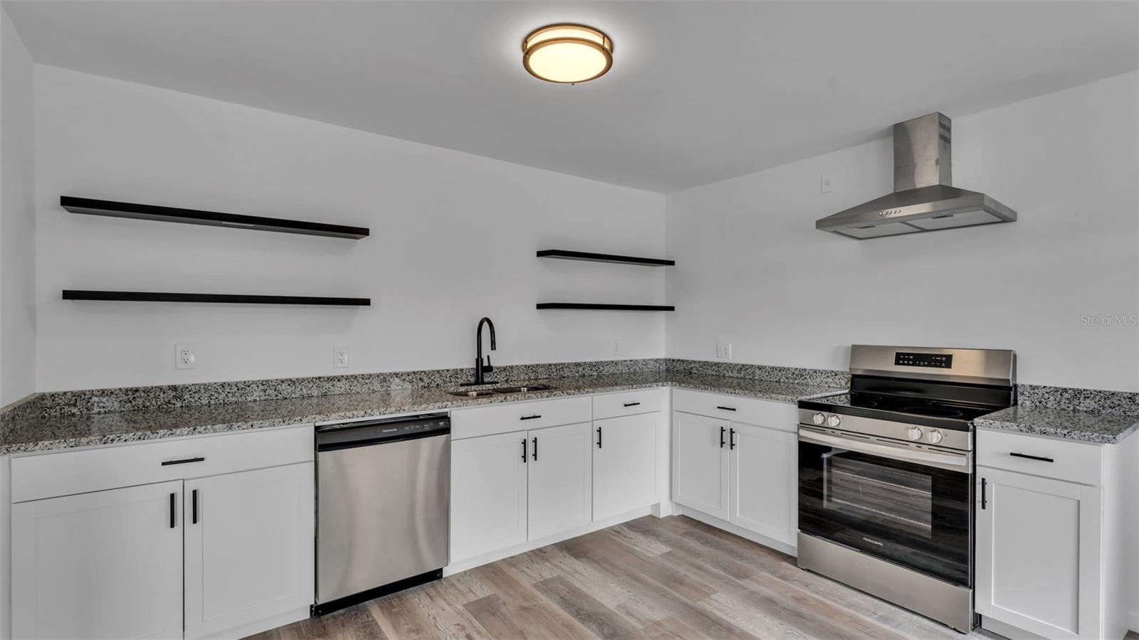 230 PALM AVE, AUBURNDALE, FL, 33823