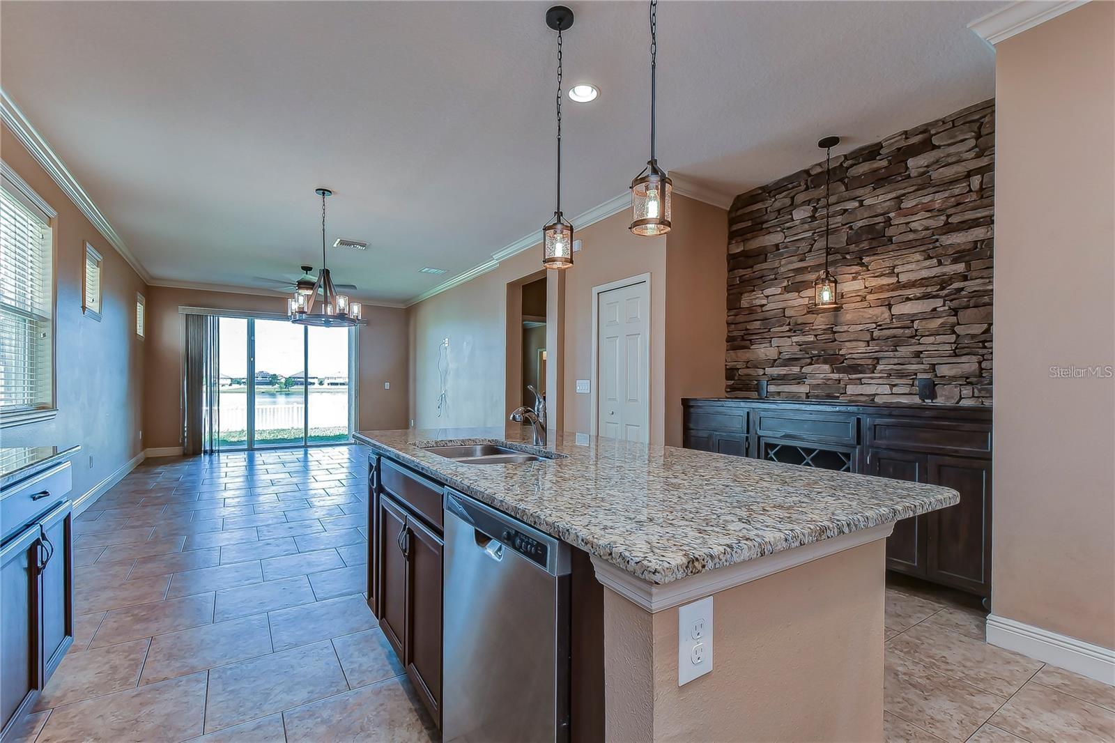 19391 LONG LAKE RANCH BLVD, LUTZ, FL, 33558