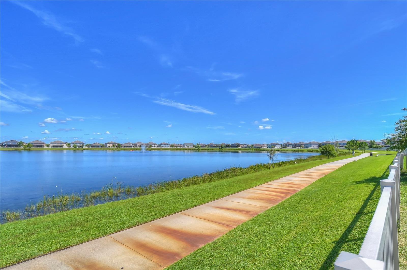 19391 LONG LAKE RANCH BLVD, LUTZ, FL, 33558