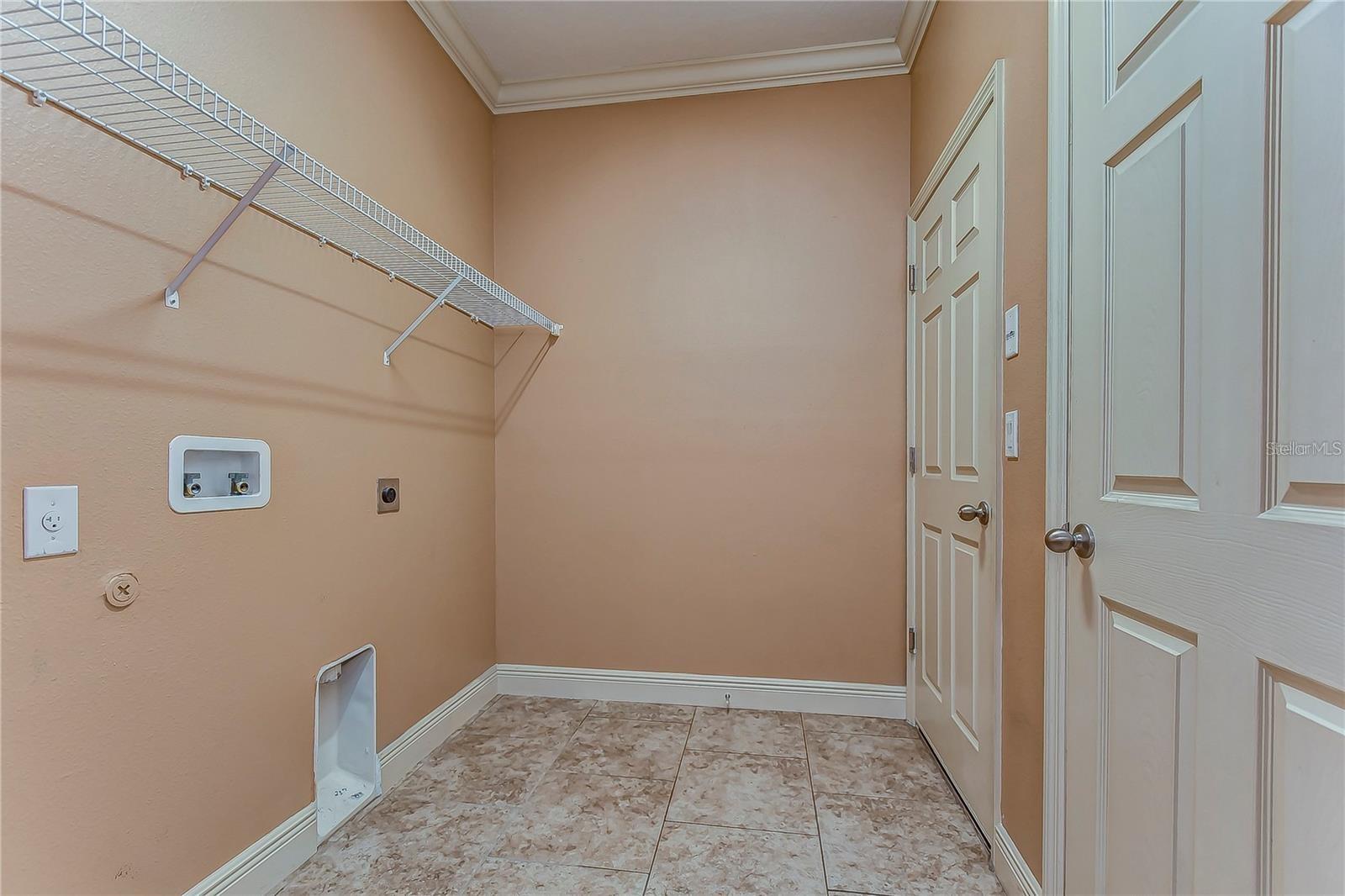 19391 LONG LAKE RANCH BLVD, LUTZ, FL, 33558