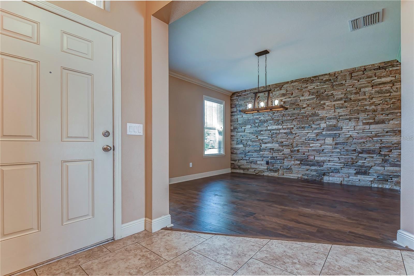 19391 LONG LAKE RANCH BLVD, LUTZ, FL, 33558