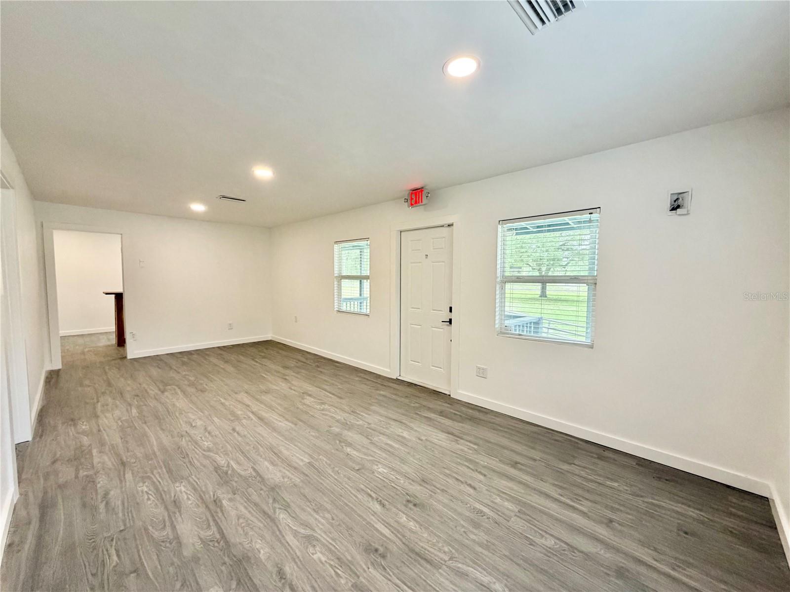 683 N COURT ST, BRONSON, FL, 32621