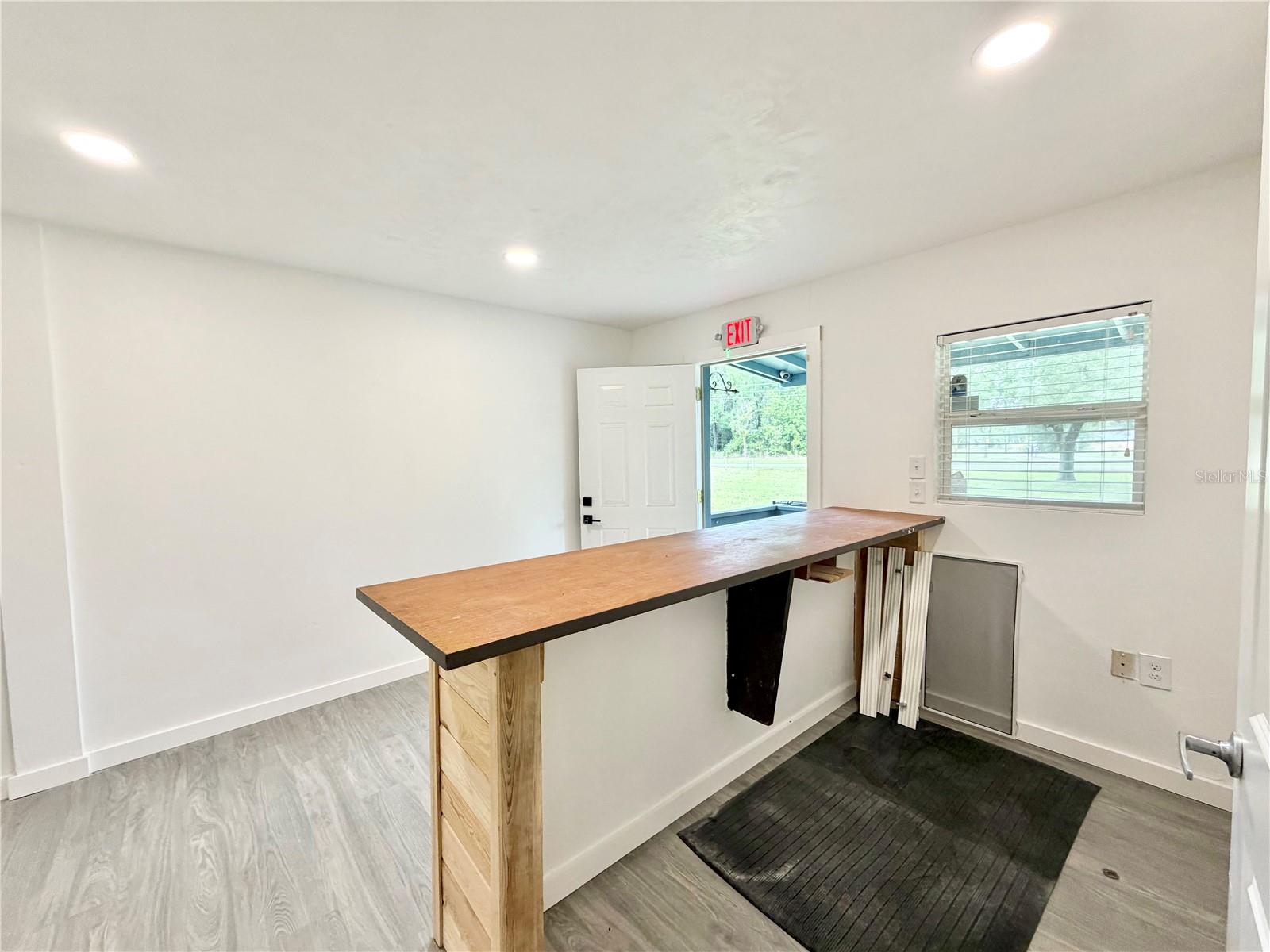 683 N COURT ST, BRONSON, FL, 32621