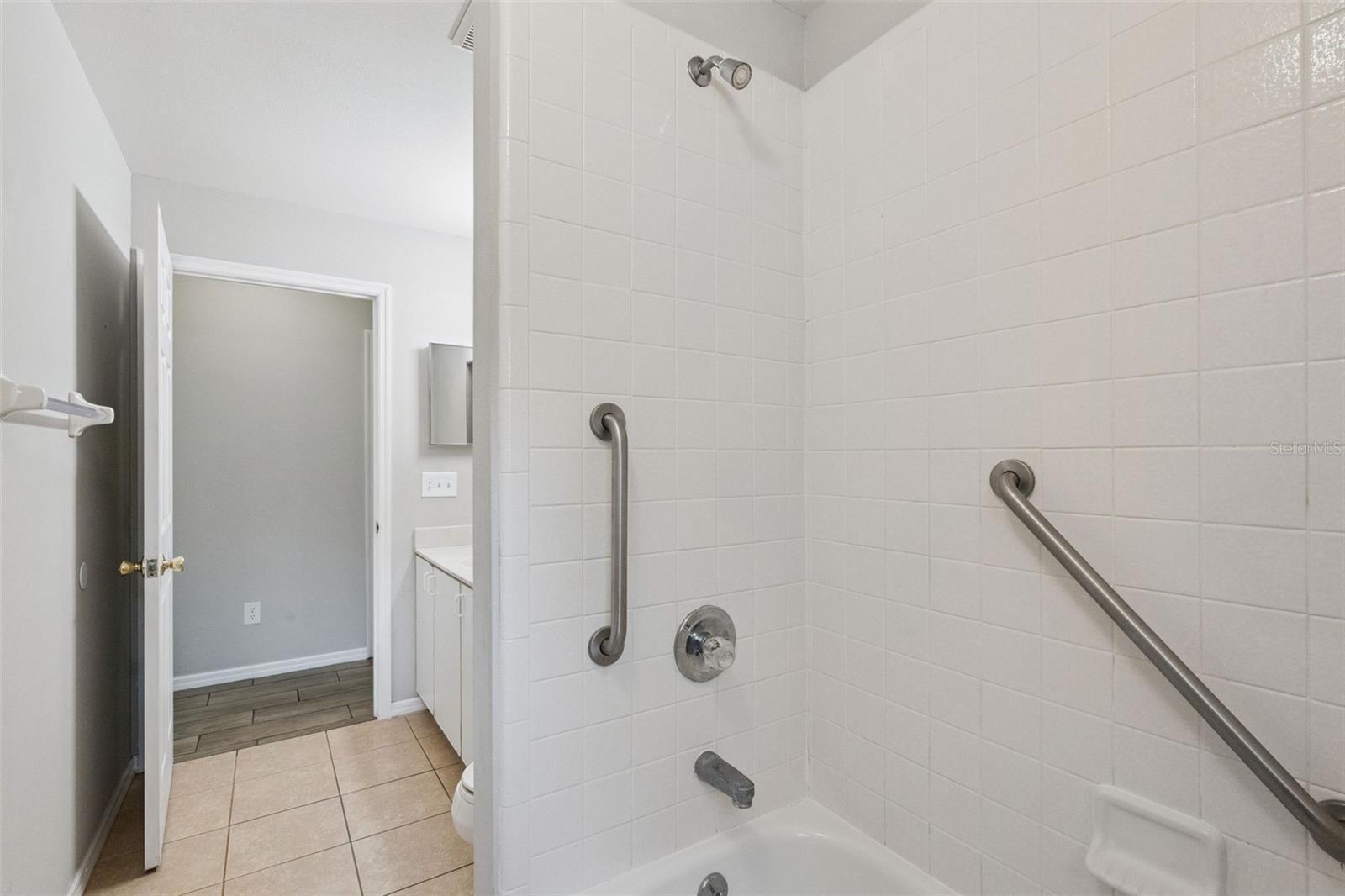 1023 W RIVIERA BLVD, OVIEDO, FL, 32765