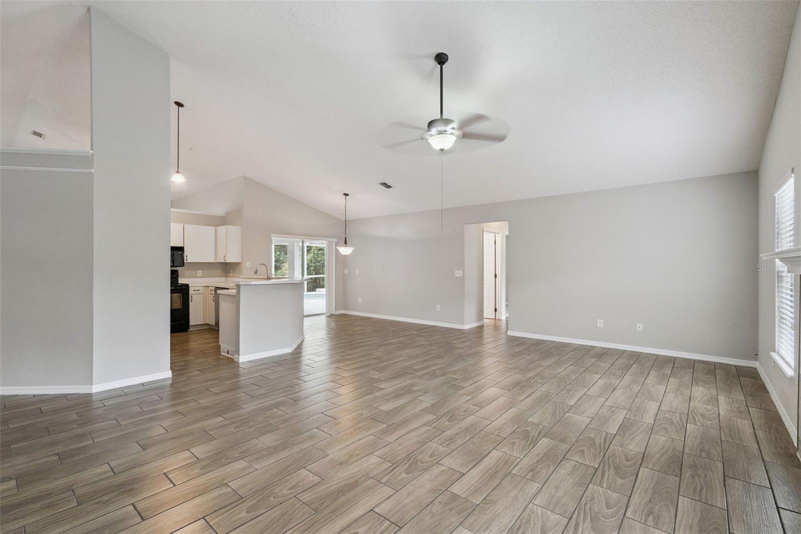 1023 W RIVIERA BLVD, OVIEDO, FL, 32765