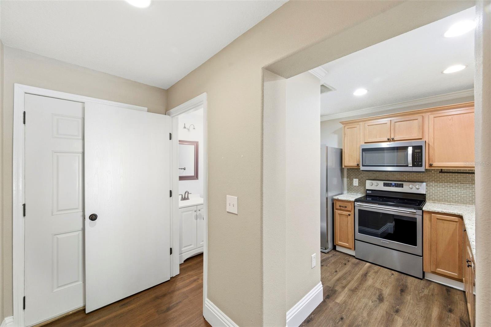 6811 DARTMOUTH HILL ST, RIVERVIEW, FL, 33578