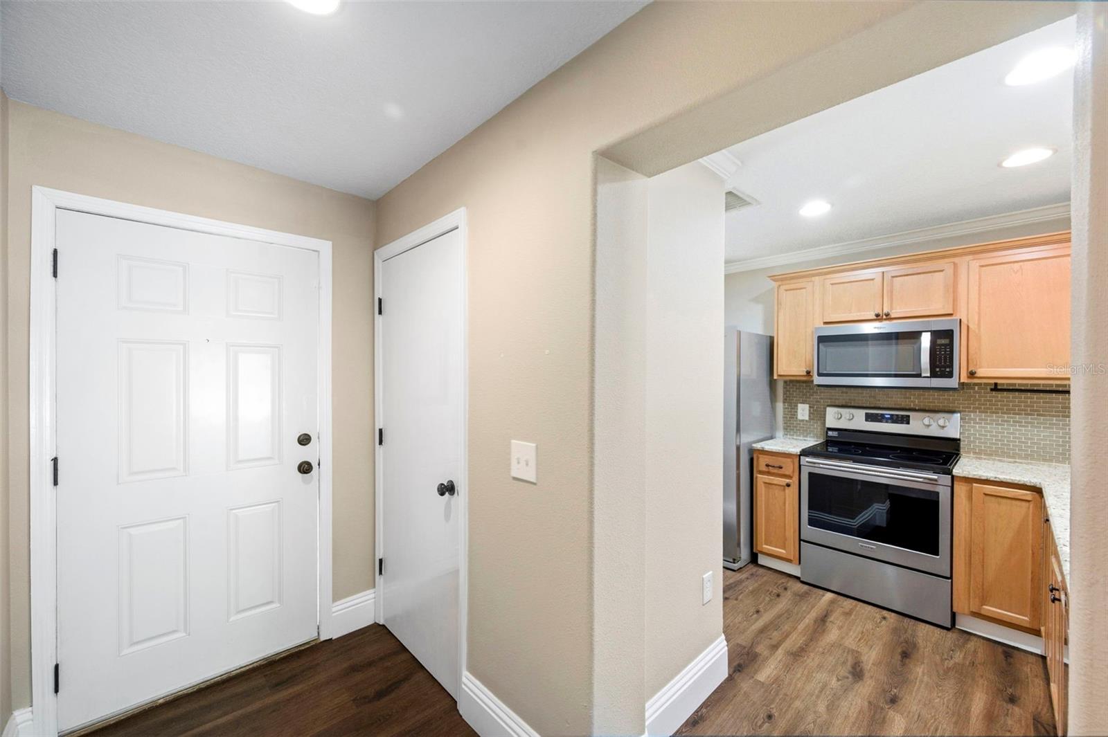 6811 DARTMOUTH HILL ST, RIVERVIEW, FL, 33578