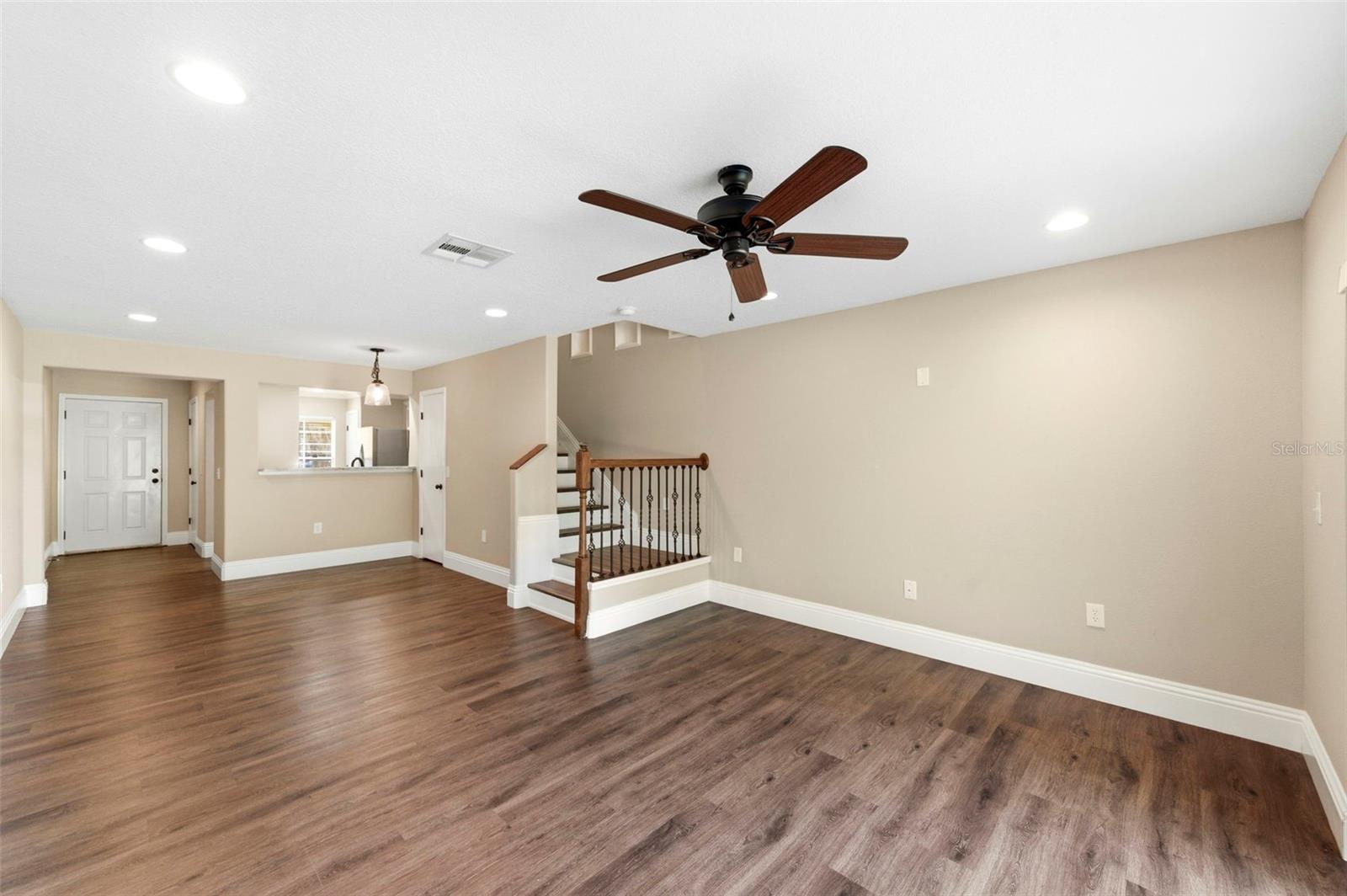 6811 DARTMOUTH HILL ST, RIVERVIEW, FL, 33578