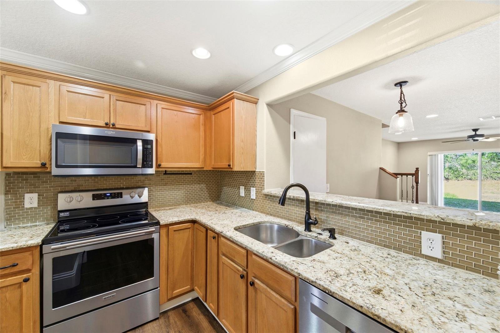 6811 DARTMOUTH HILL ST, RIVERVIEW, FL, 33578