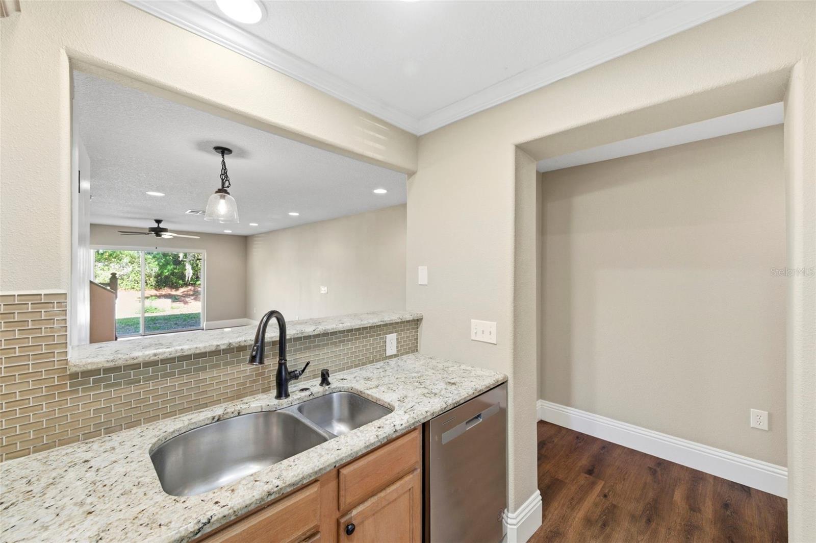 6811 DARTMOUTH HILL ST, RIVERVIEW, FL, 33578