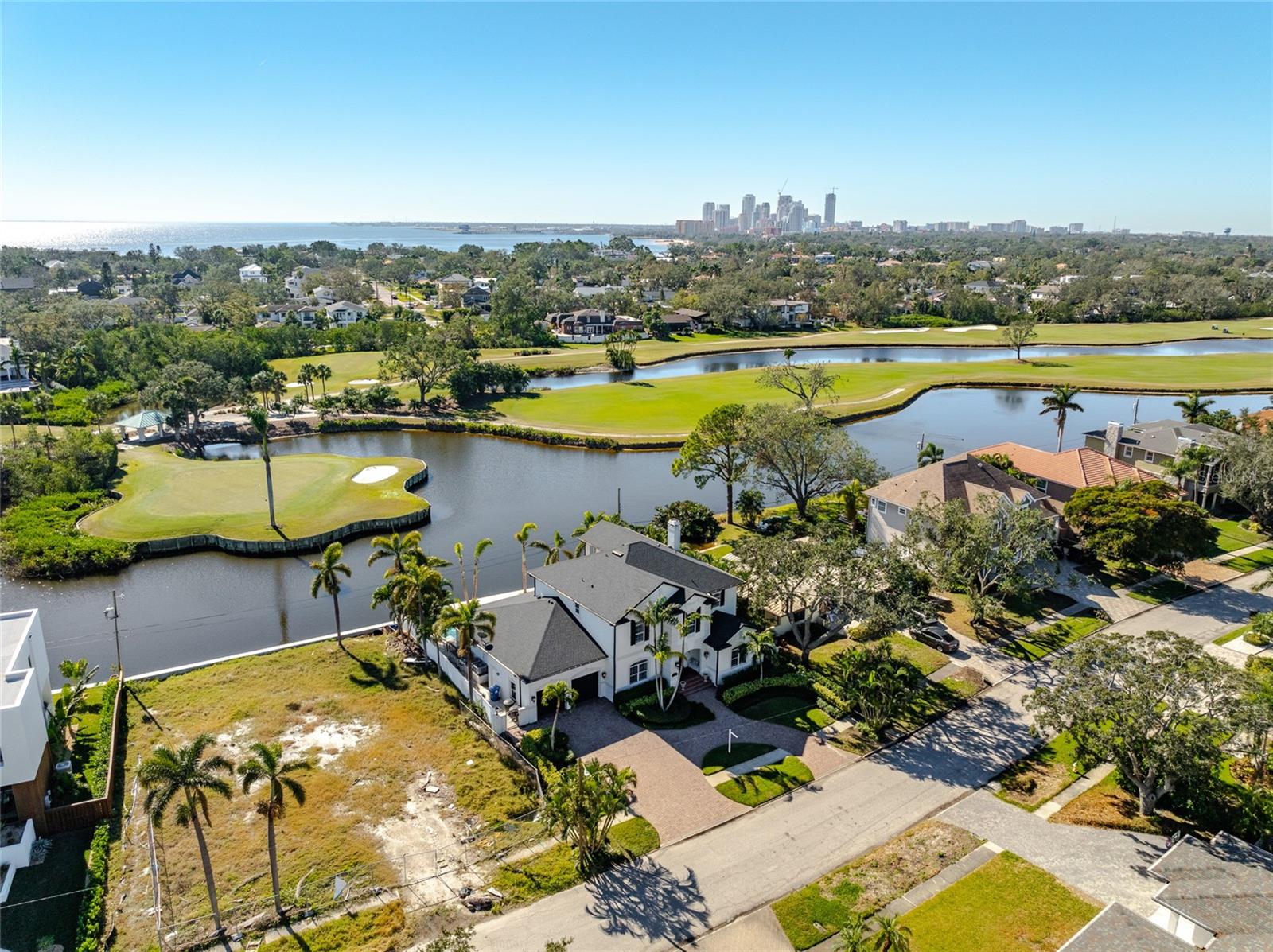 356 BELLEAIR DR NE, ST PETERSBURG, FL, 33704