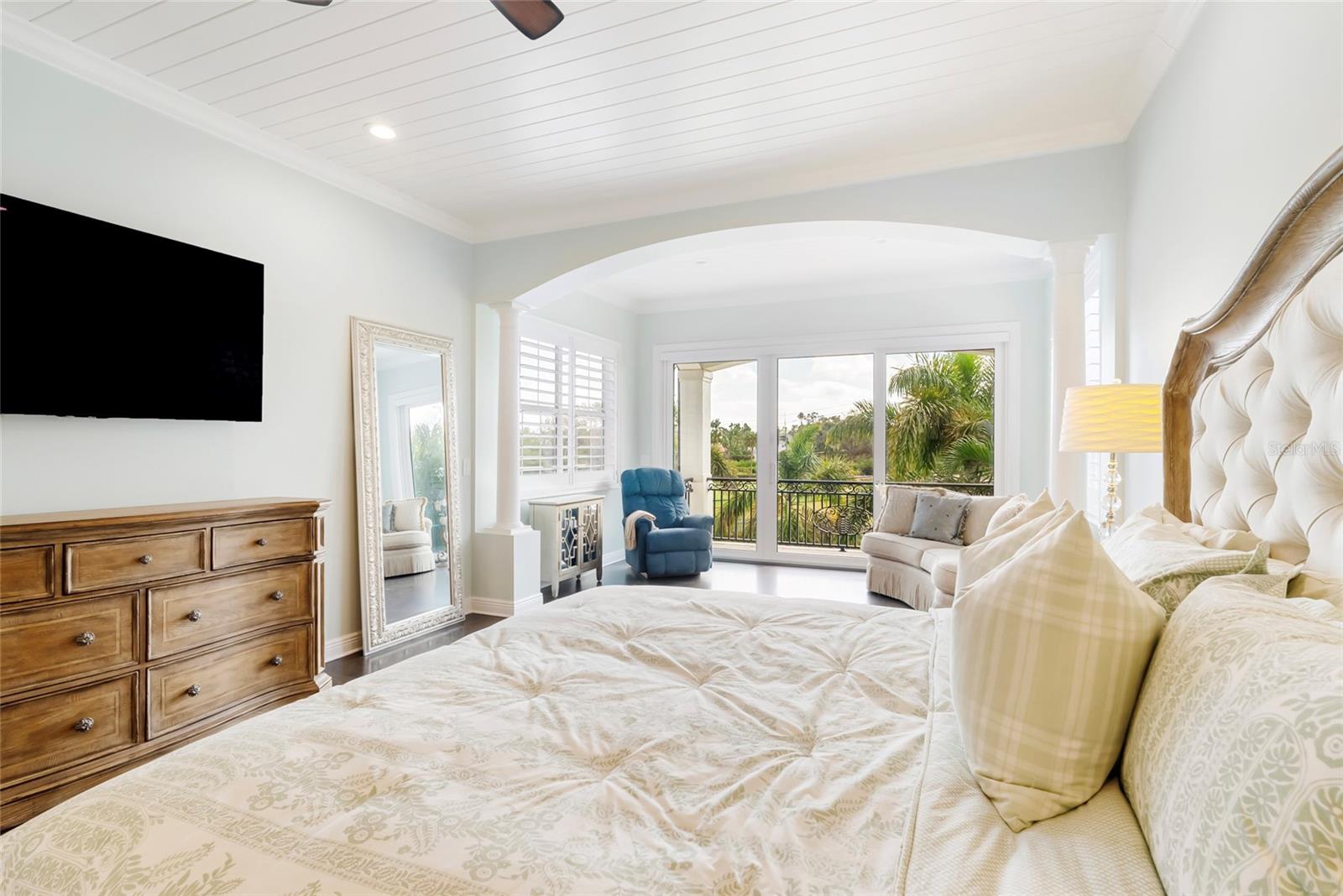 356 BELLEAIR DR NE, ST PETERSBURG, FL, 33704