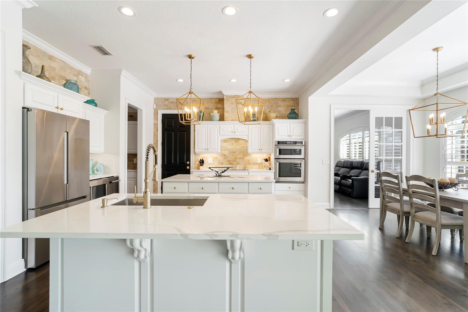 356 BELLEAIR DR NE, ST PETERSBURG, FL, 33704