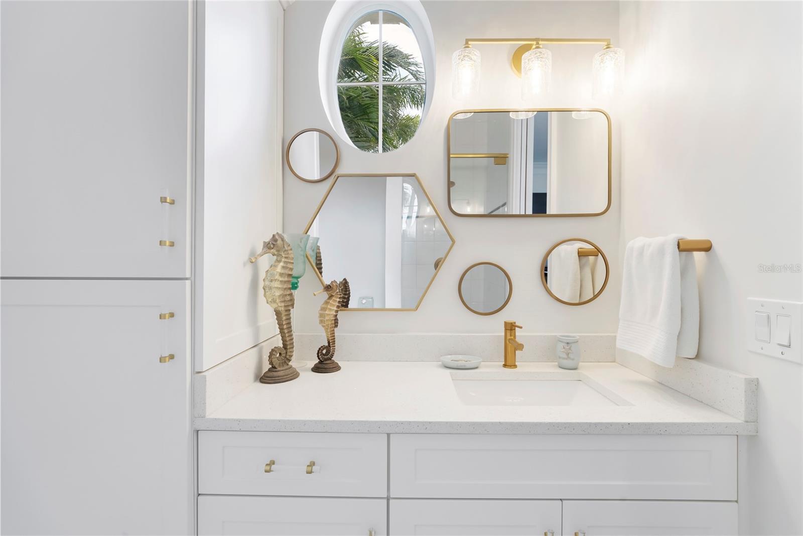 356 BELLEAIR DR NE, ST PETERSBURG, FL, 33704