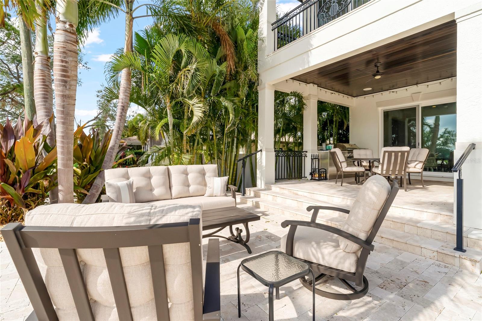 356 BELLEAIR DR NE, ST PETERSBURG, FL, 33704