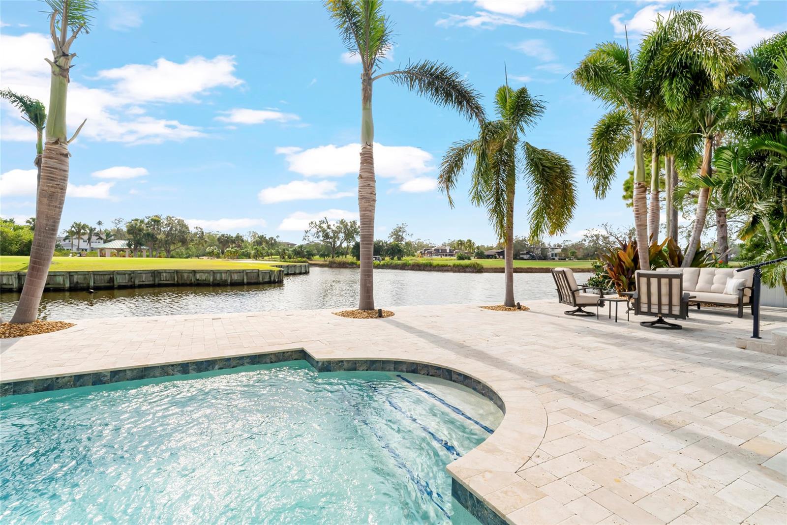 356 BELLEAIR DR NE, ST PETERSBURG, FL, 33704