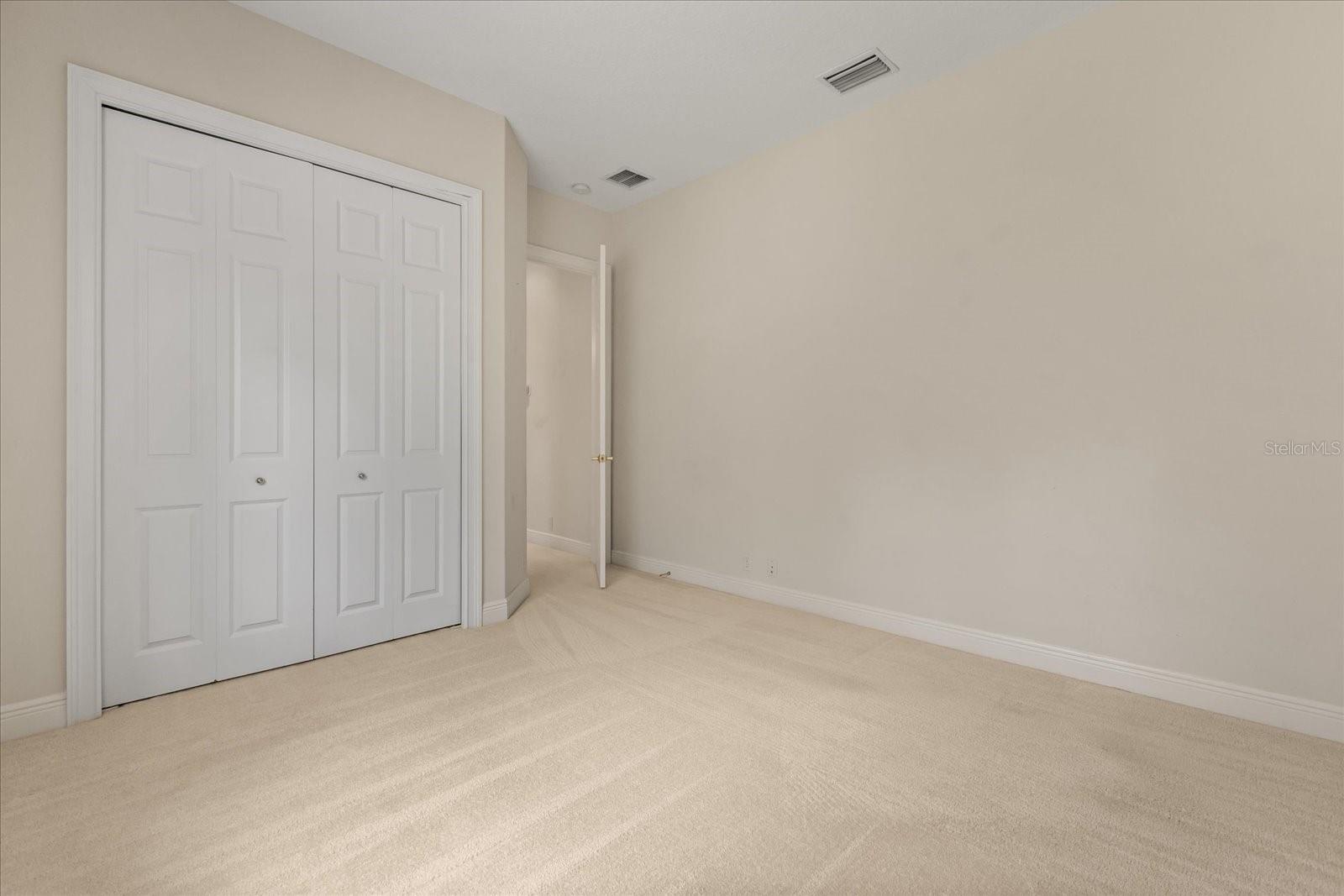 420 VALLEY STREAM DR, GENEVA, FL, 32732