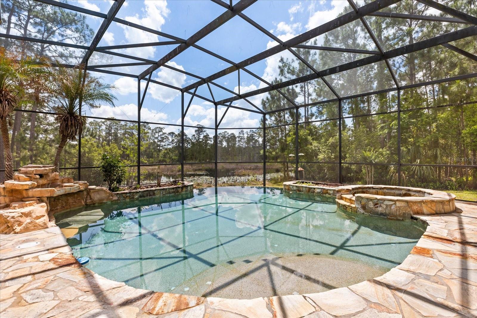 420 VALLEY STREAM DR, GENEVA, FL, 32732