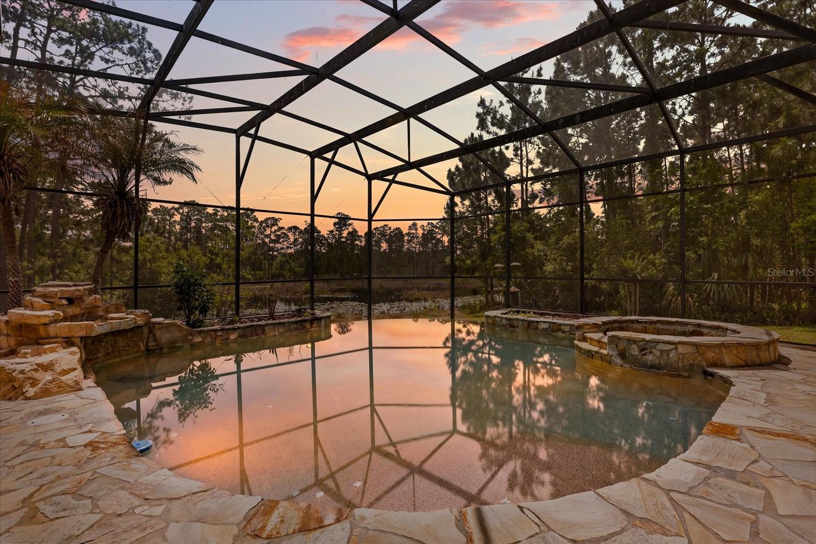 420 VALLEY STREAM DR, GENEVA, FL, 32732