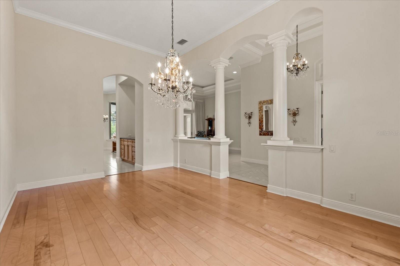 420 VALLEY STREAM DR, GENEVA, FL, 32732