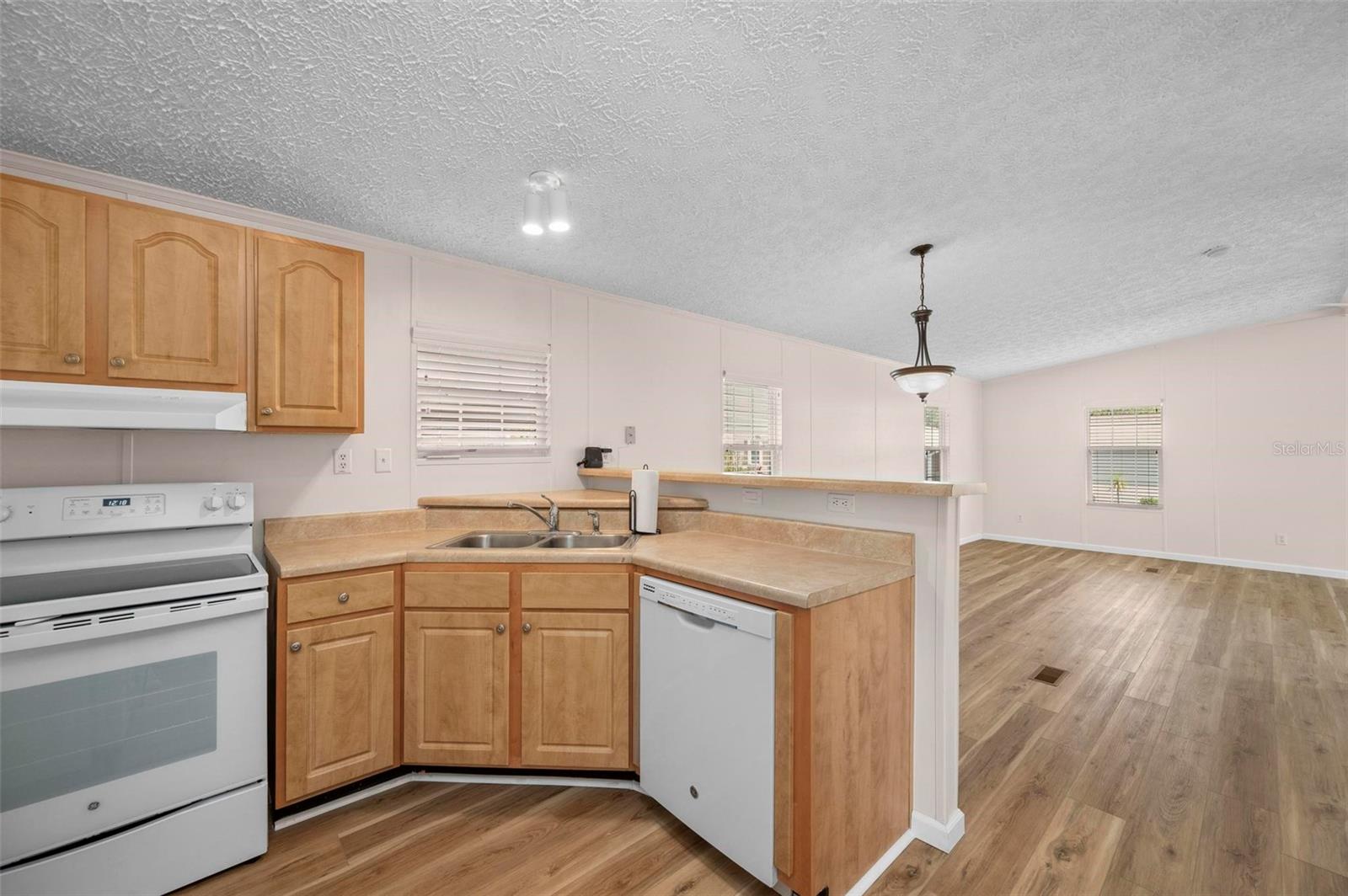 1000 KINGS HWY #70, PORT CHARLOTTE, FL, 33980